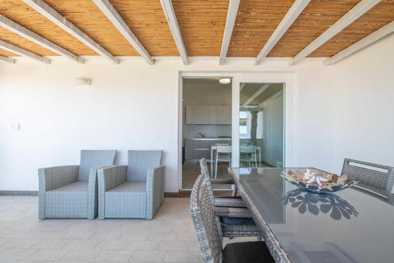 Le Nacchere Dimore A Portata Di Mare Calasetta Exterior photo