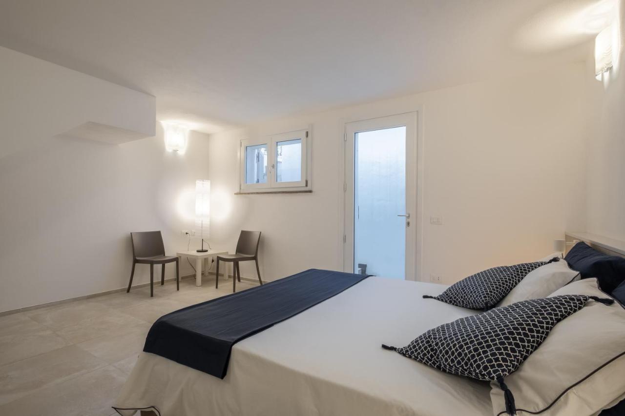 Le Nacchere Dimore A Portata Di Mare Calasetta Exterior photo