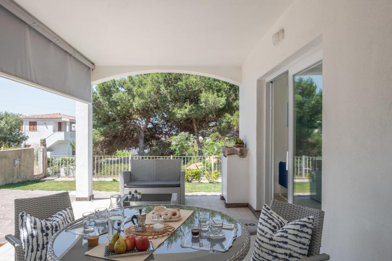 Le Nacchere Dimore A Portata Di Mare Calasetta Exterior photo