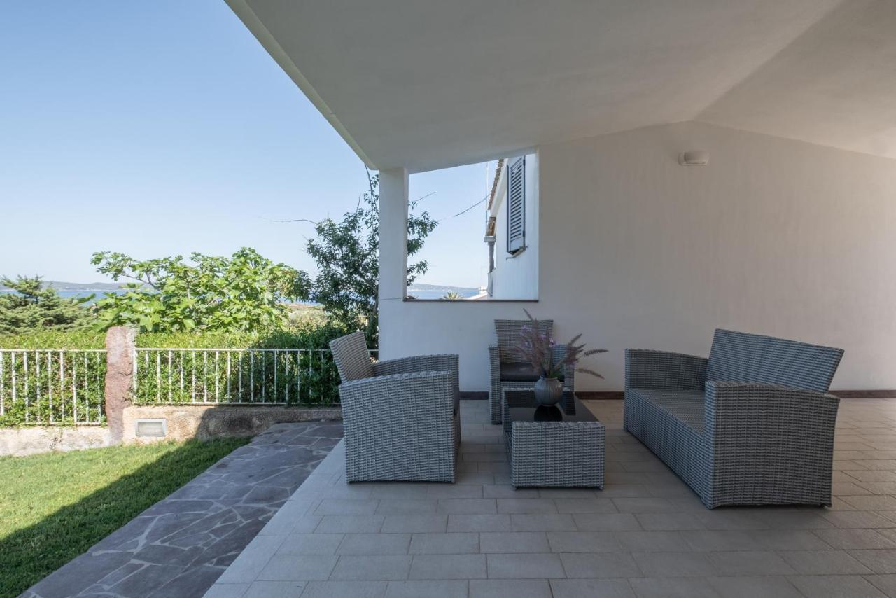 Le Nacchere Dimore A Portata Di Mare Calasetta Exterior photo