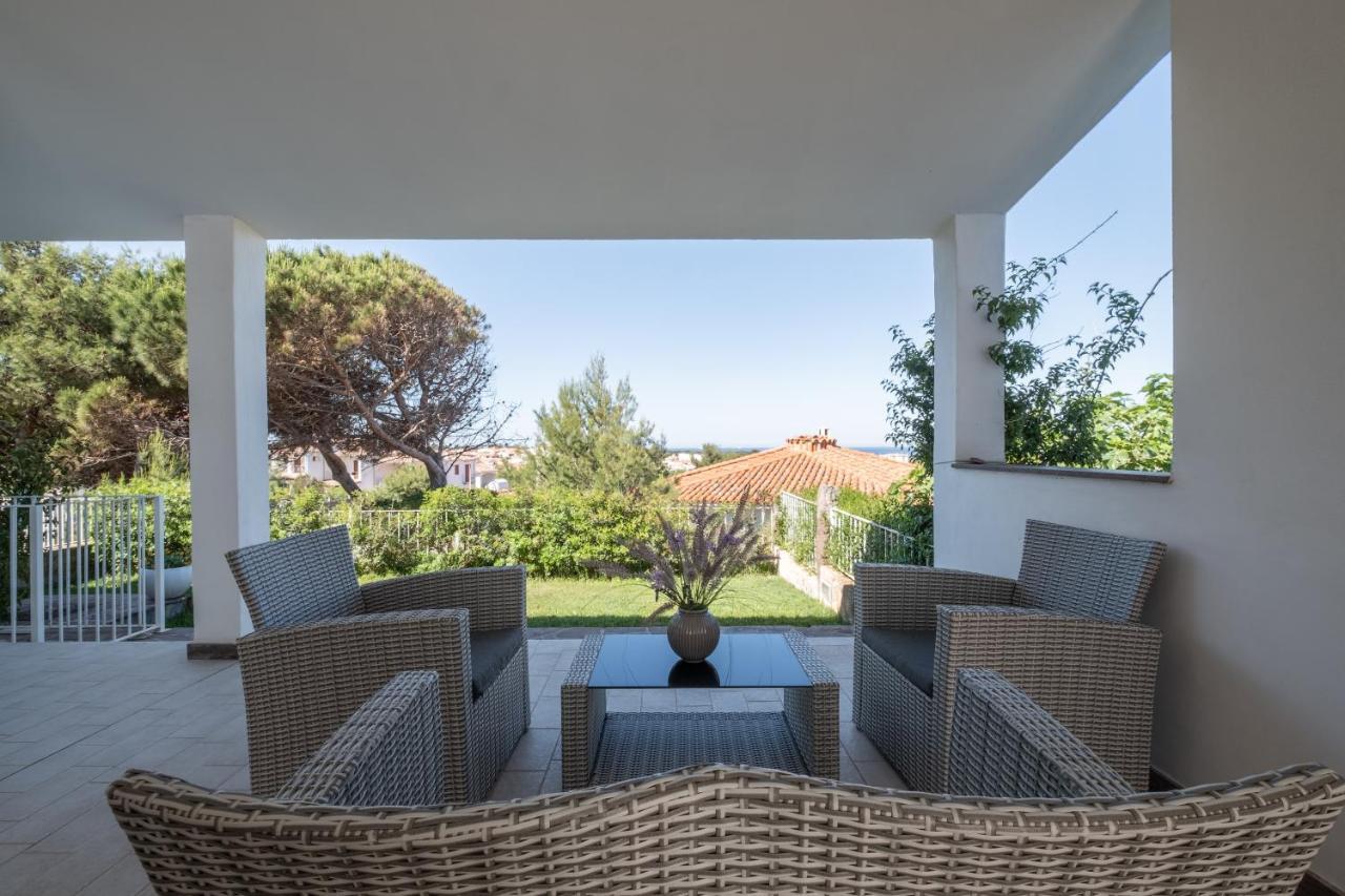 Le Nacchere Dimore A Portata Di Mare Calasetta Exterior photo