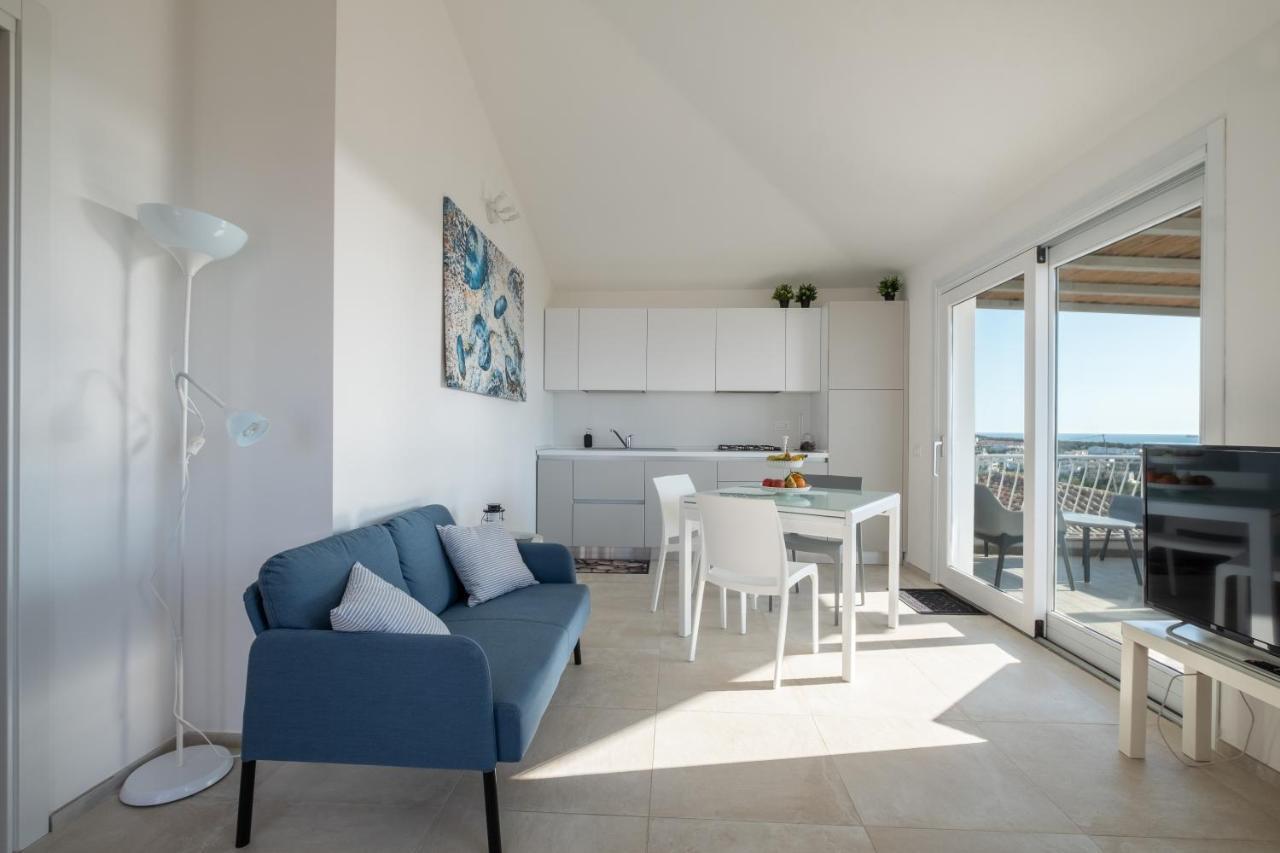 Le Nacchere Dimore A Portata Di Mare Calasetta Exterior photo