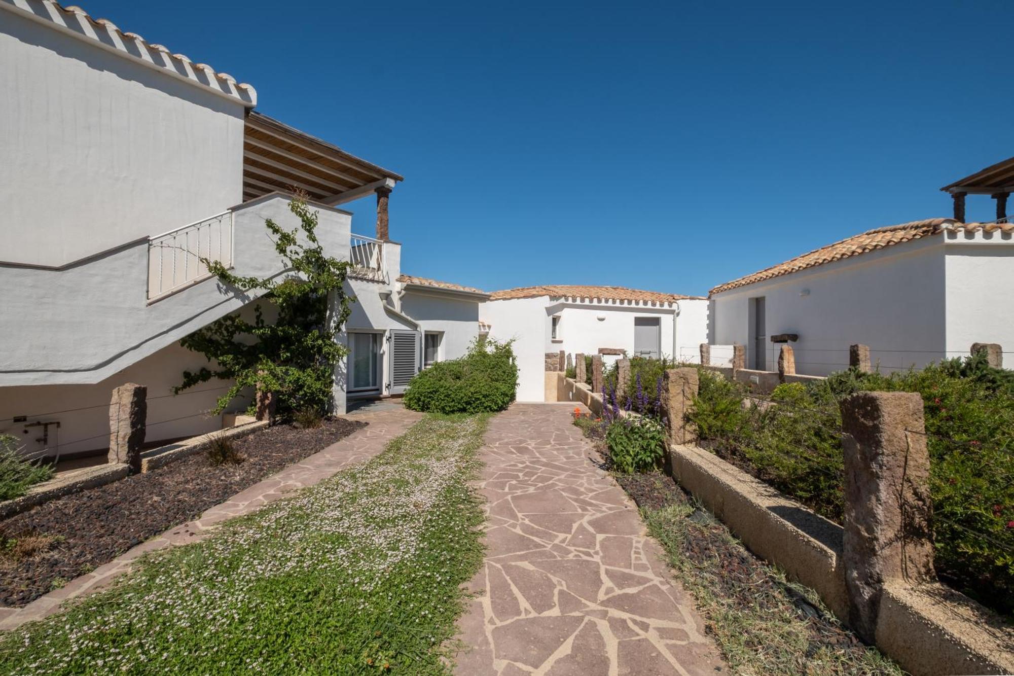 Le Nacchere Dimore A Portata Di Mare Calasetta Exterior photo